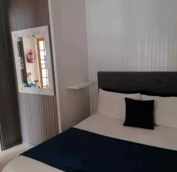 ペンション Knysna N2 Lodge