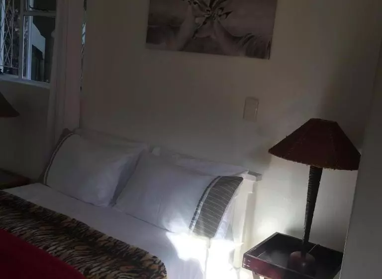 ペンション Knysna N2 Lodge