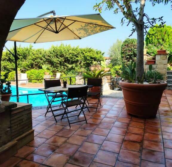 ベッドアンドブレックファースト Casolare Giummari