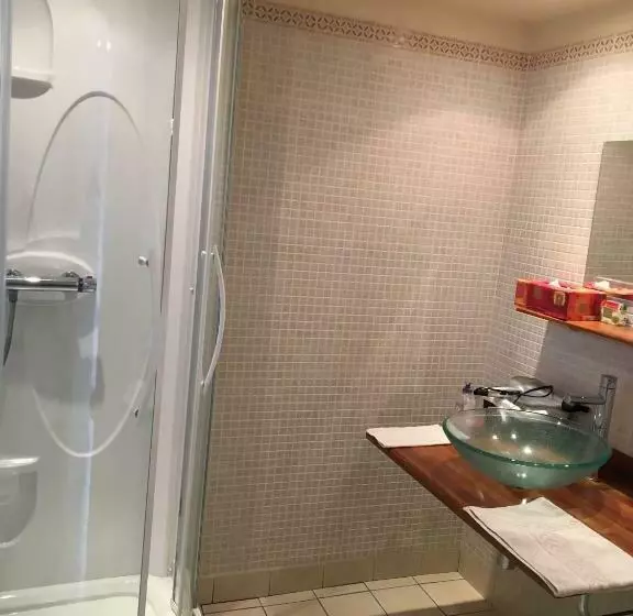 تختخواب و صبحانه La Pomme De Nuit