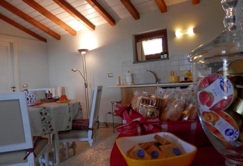 هتل Agriturismo La Corte Viterbo Terme