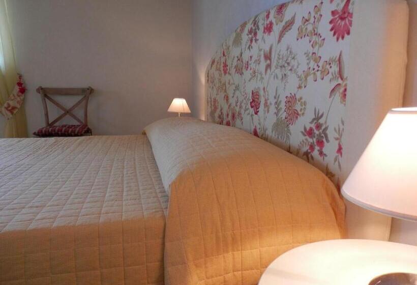 هتل Agriturismo La Corte Viterbo Terme