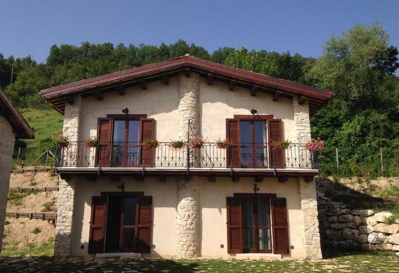 ホテル Agriturismo Rocca Del Nera