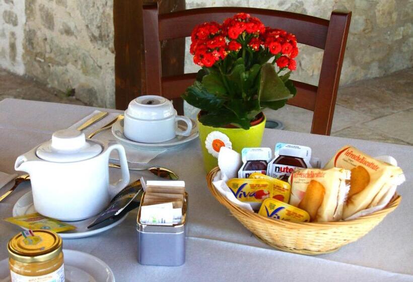 ホテル Agriturismo Rocca Del Nera