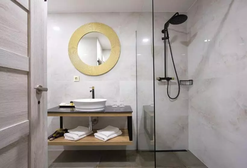 ホテル Zámek Světlá Nad Sázavou