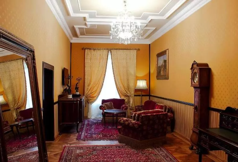 ホテル Zámek Světlá Nad Sázavou