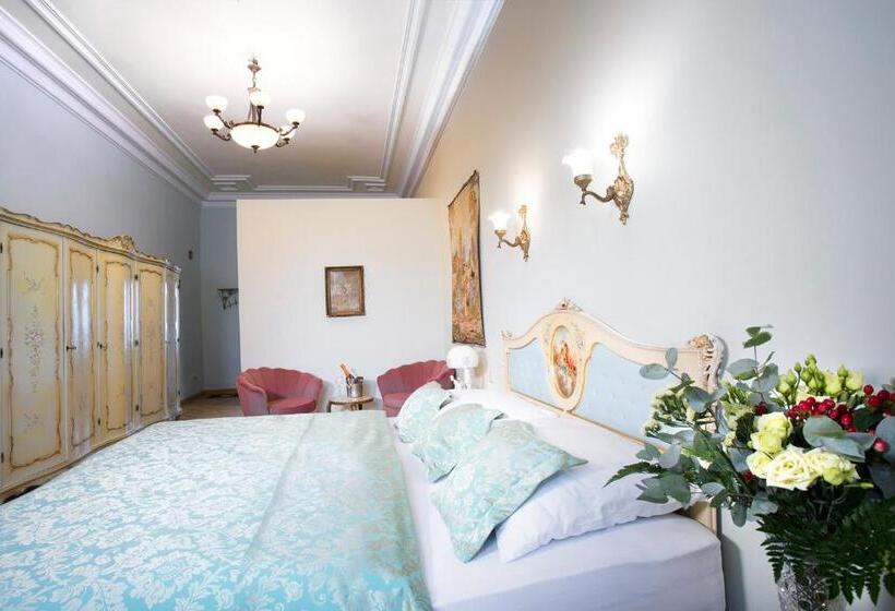 호텔 Zámek Světlá Nad Sázavou