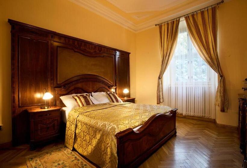 호텔 Zámek Světlá Nad Sázavou