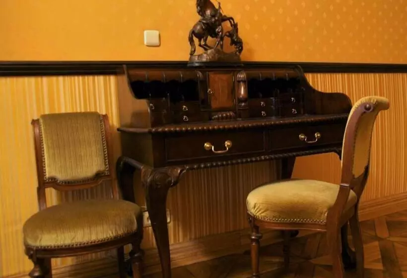 ホテル Zámek Světlá Nad Sázavou