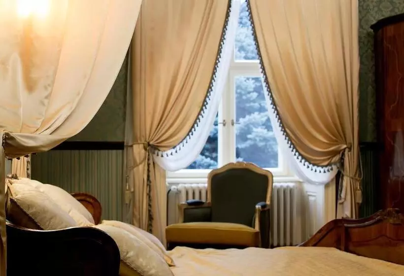 ホテル Zámek Světlá Nad Sázavou