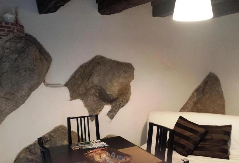 펜션 Affittacamere Al Civico 18