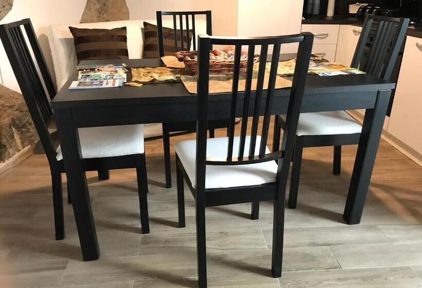 펜션 Affittacamere Al Civico 18