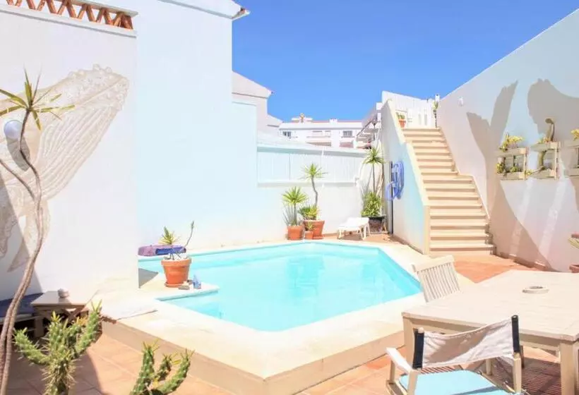 Majatalo Ericeira Soulsurfers Guesthouse