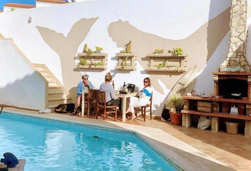 پانسیون Ericeira Soulsurfers Guesthouse