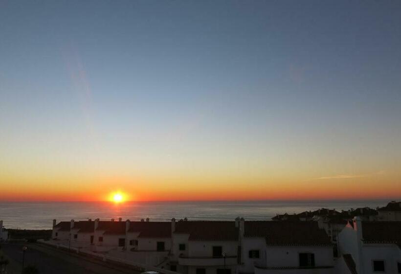 پانسیون Ericeira Soulsurfers Guesthouse