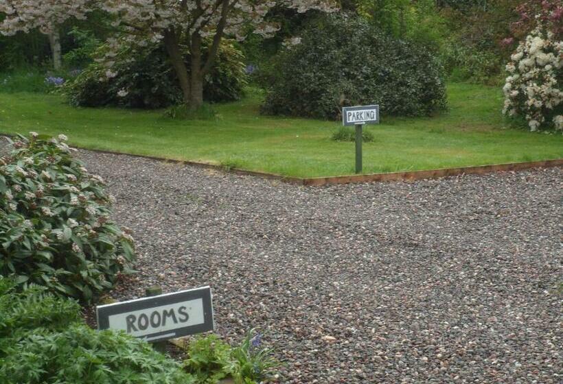 住宿加早餐  Cantrip Cottage