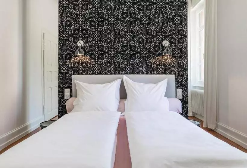 ベッドアンドブレックファースト Chambre D Hôtes Du Côté Des Remparts