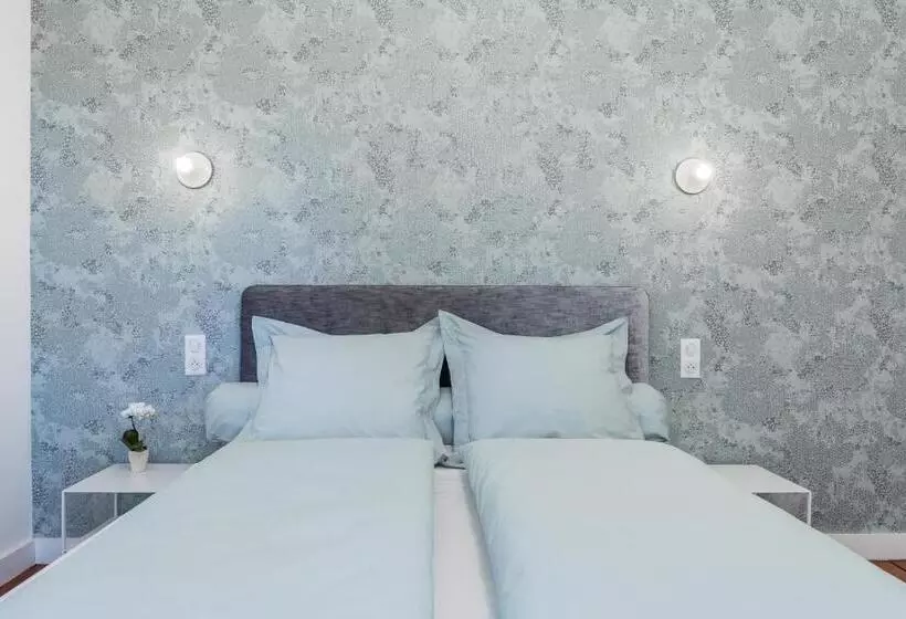 ベッドアンドブレックファースト Chambre D Hôtes Du Côté Des Remparts