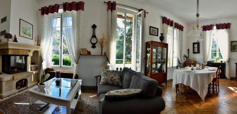 ベッドアンドブレックファースト La Ribambelle