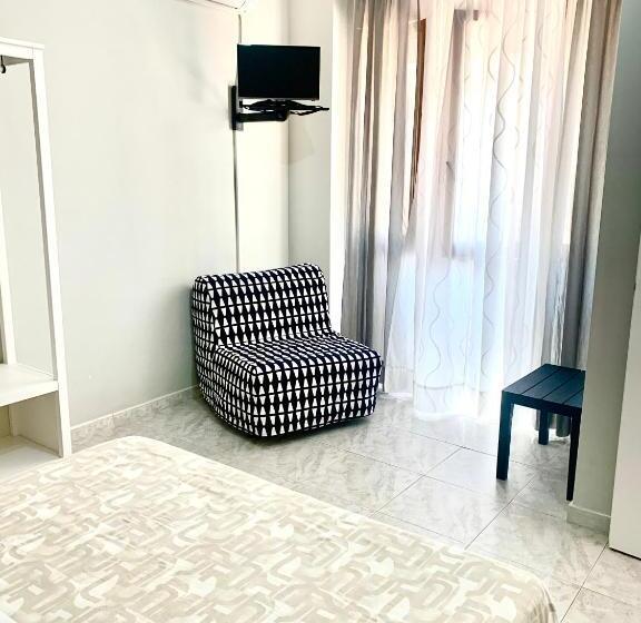 مبيت وإفطار Le 4 Stagioni Rooms