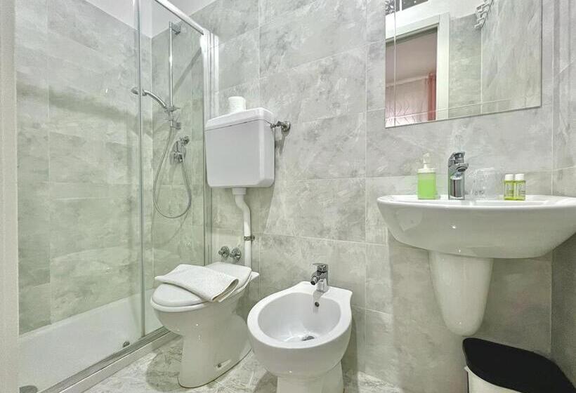 مبيت وإفطار Le 4 Stagioni Rooms