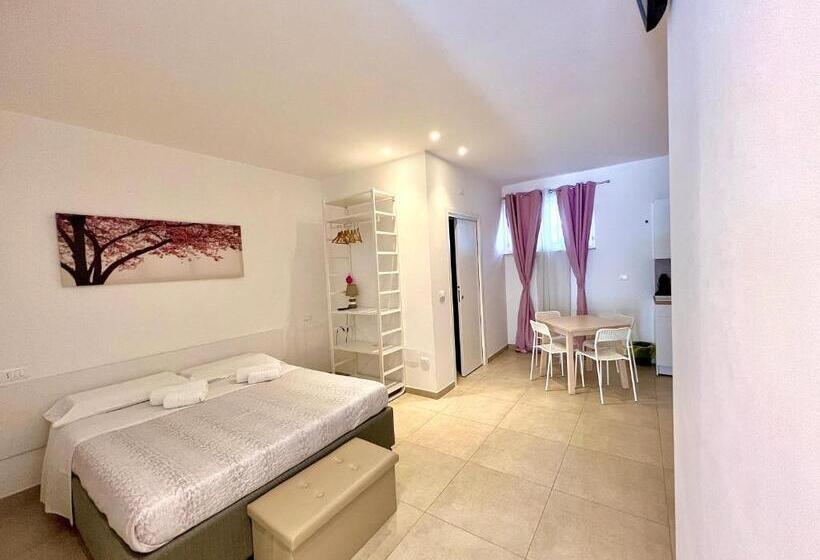 مبيت وإفطار Le 4 Stagioni Rooms