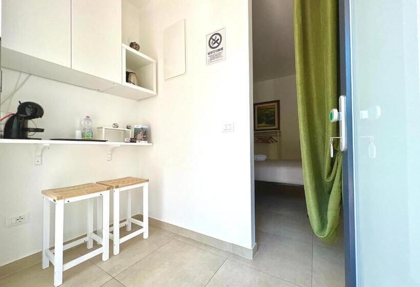 مبيت وإفطار Le 4 Stagioni Rooms