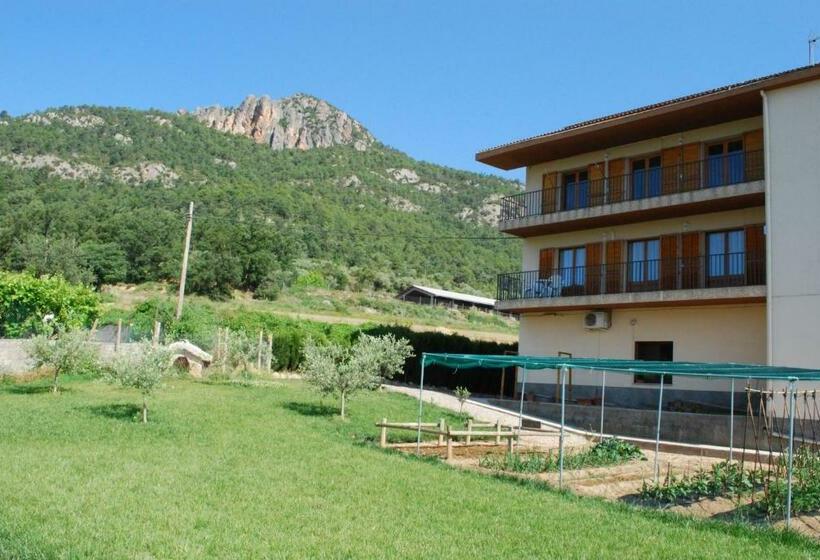 Отель Cal Serveró