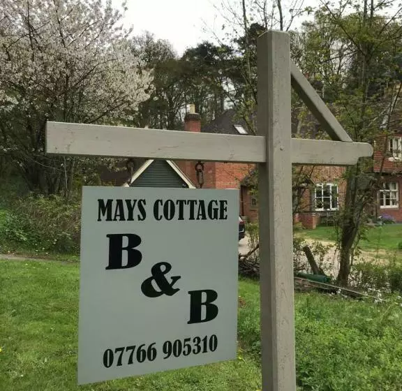 Mays Cottage Bed And Breakfast