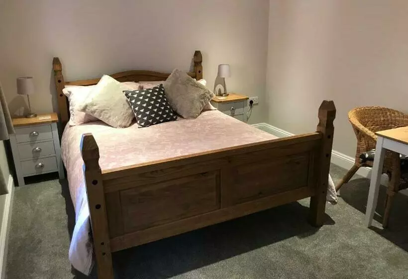 Mays Cottage Bed And Breakfast