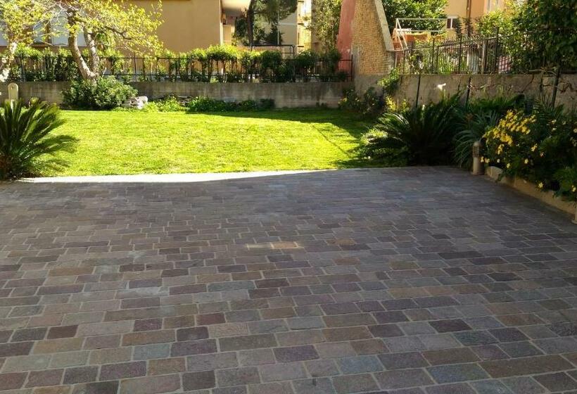 פנסיון Andoramare B&b