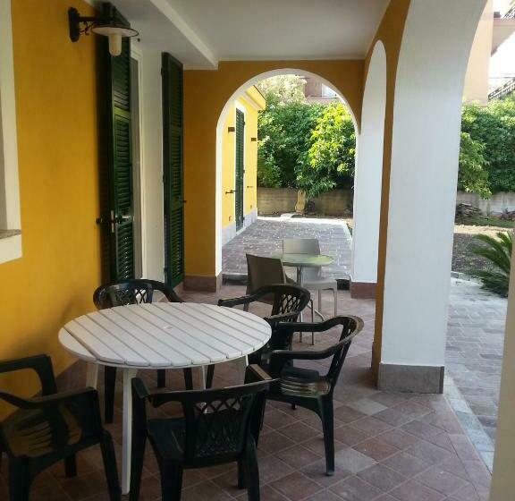 פנסיון Andoramare B&b