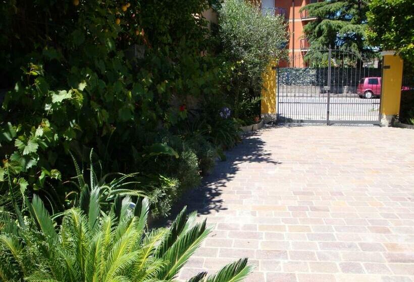 פנסיון Andoramare B&b