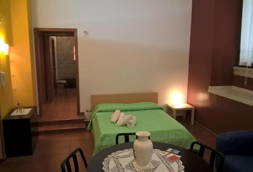 פנסיון La Piccola Torre