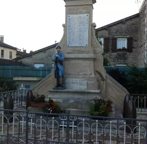 Majatalo Les Lilas Roses