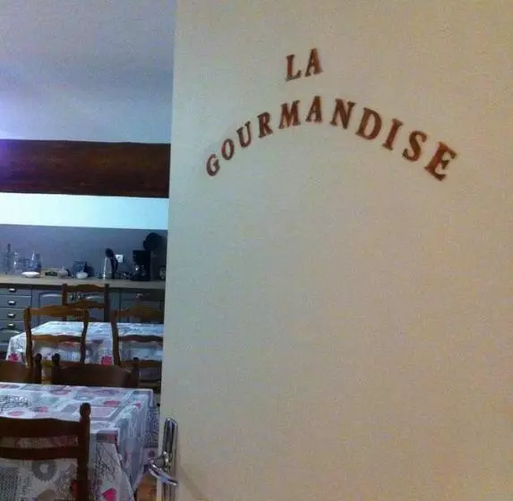 Majatalo Les Lilas Roses