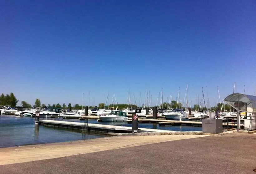 Majatalo Les Lilas Roses