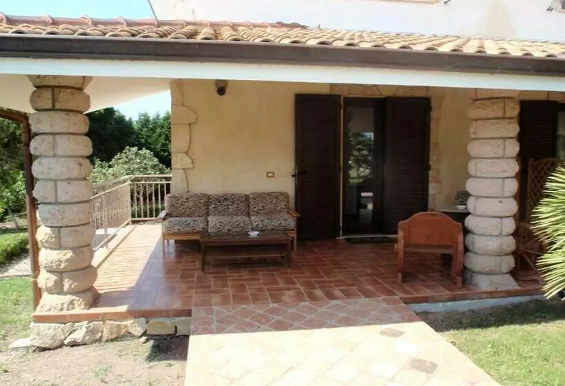 Aamiaismajoitus (B&B) Ajò Sardinia