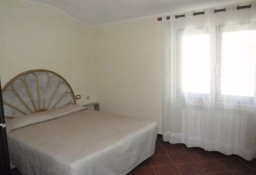Aamiaismajoitus (B&B) Ajò Sardinia