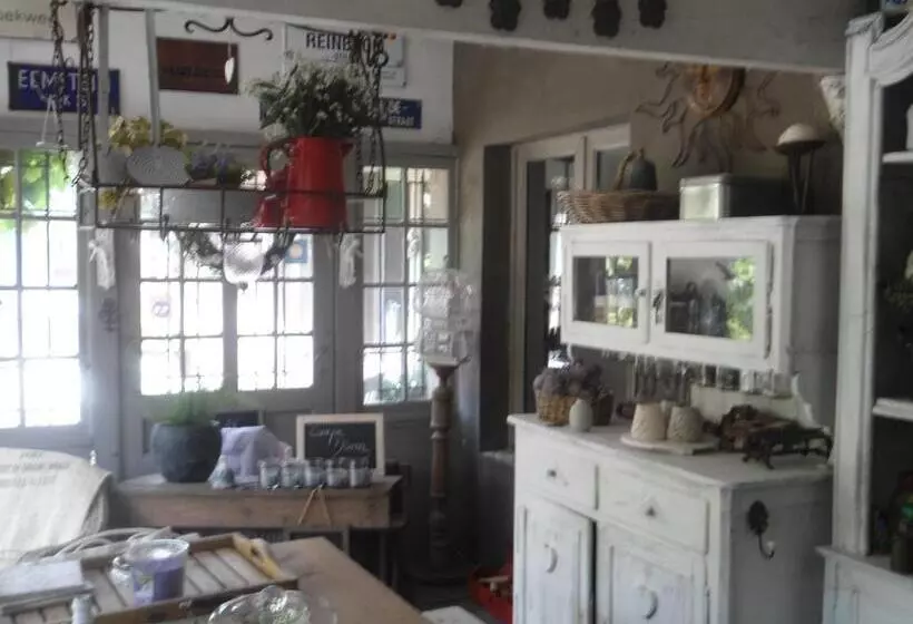 Aamiaismajoitus (B&B) Passe Partout