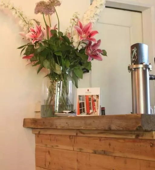 ベッドアンドブレックファースト Proeverij De Azijnmakerij