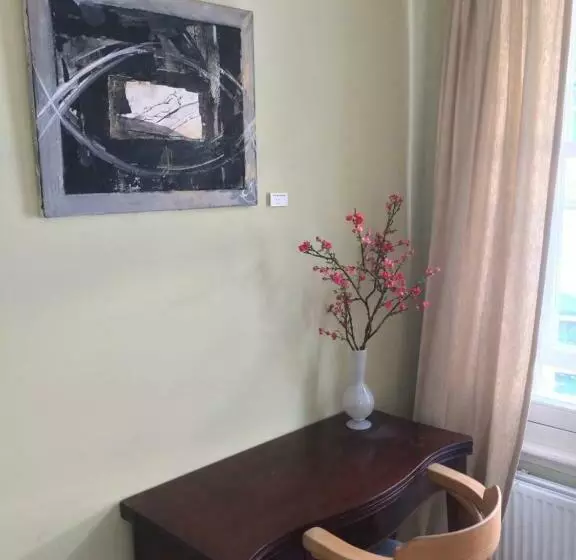 ベッドアンドブレックファースト Proeverij De Azijnmakerij