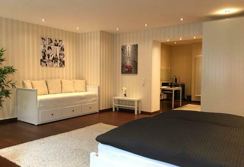 Aparthotel C Est La Vie