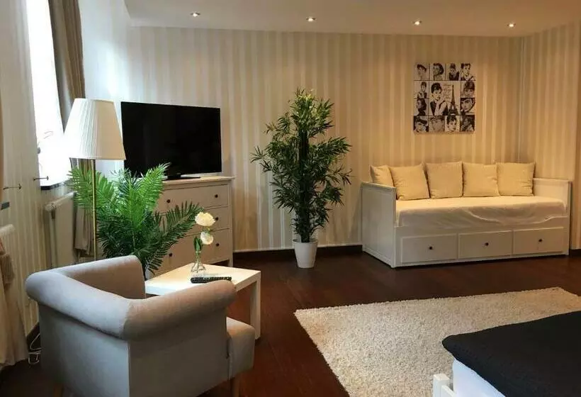 Aparthotel C Est La Vie