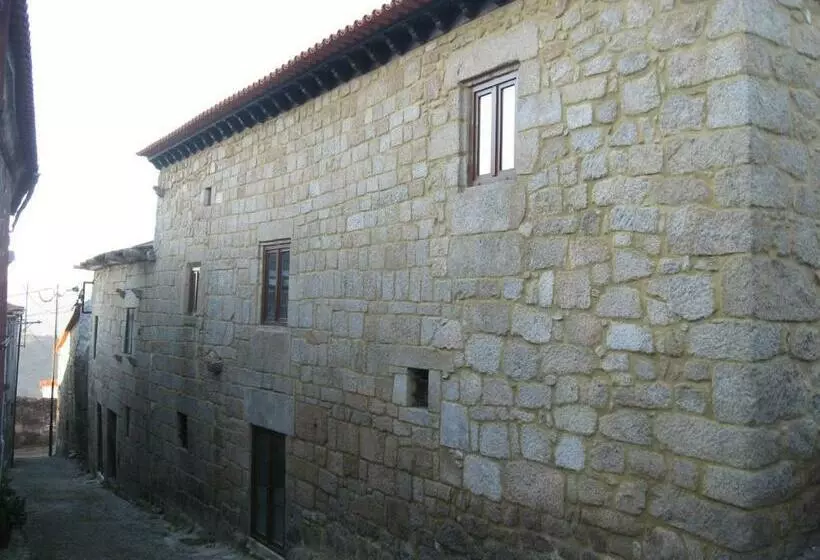 ペンション Casa Do Castelo De Celorico