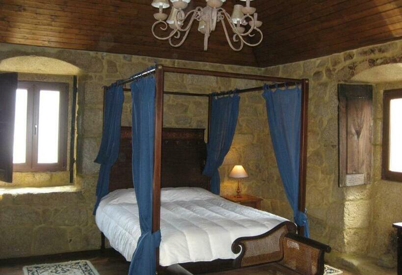 بنسيون Casa Do Castelo De Celorico