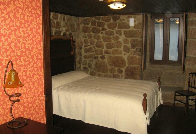 بنسيون Casa Do Castelo De Celorico