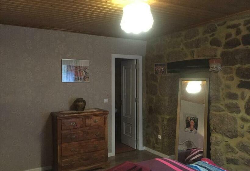 بنسيون Casa Do Castelo De Celorico