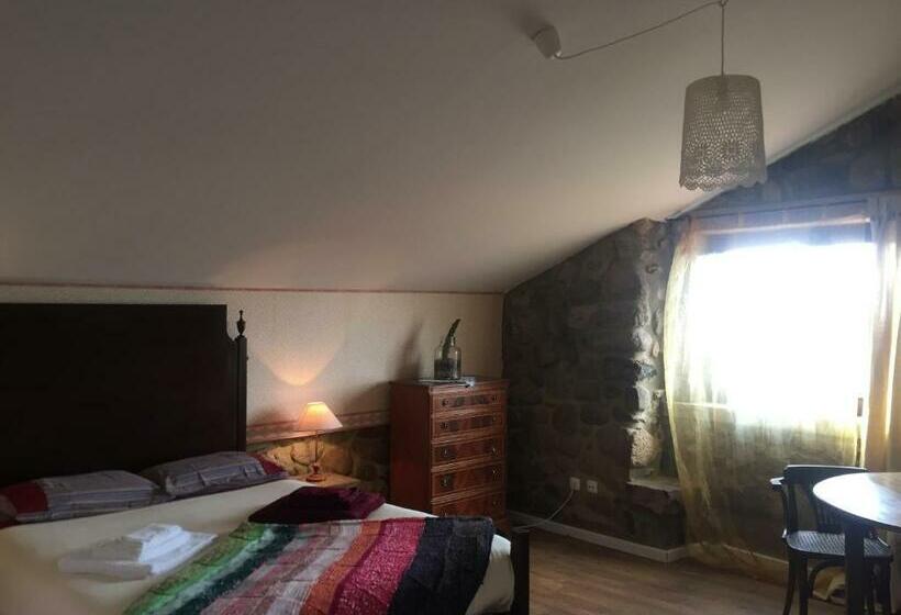 بنسيون Casa Do Castelo De Celorico