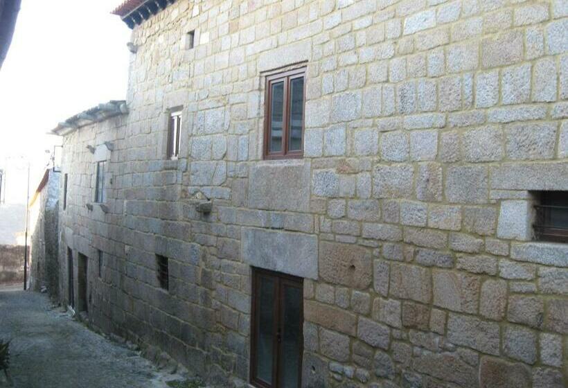 بنسيون Casa Do Castelo De Celorico